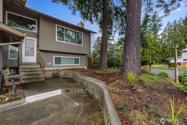 2207 Bremerton Avenue NE, Renton, WA 98059