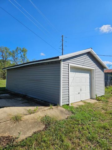 20093 West St Highway 76, Ava, MO 65608
