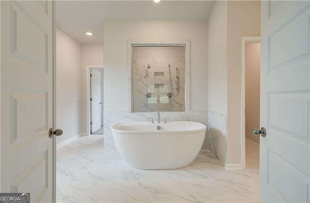 160 Cooper Cove W, Fayetteville, GA 30215