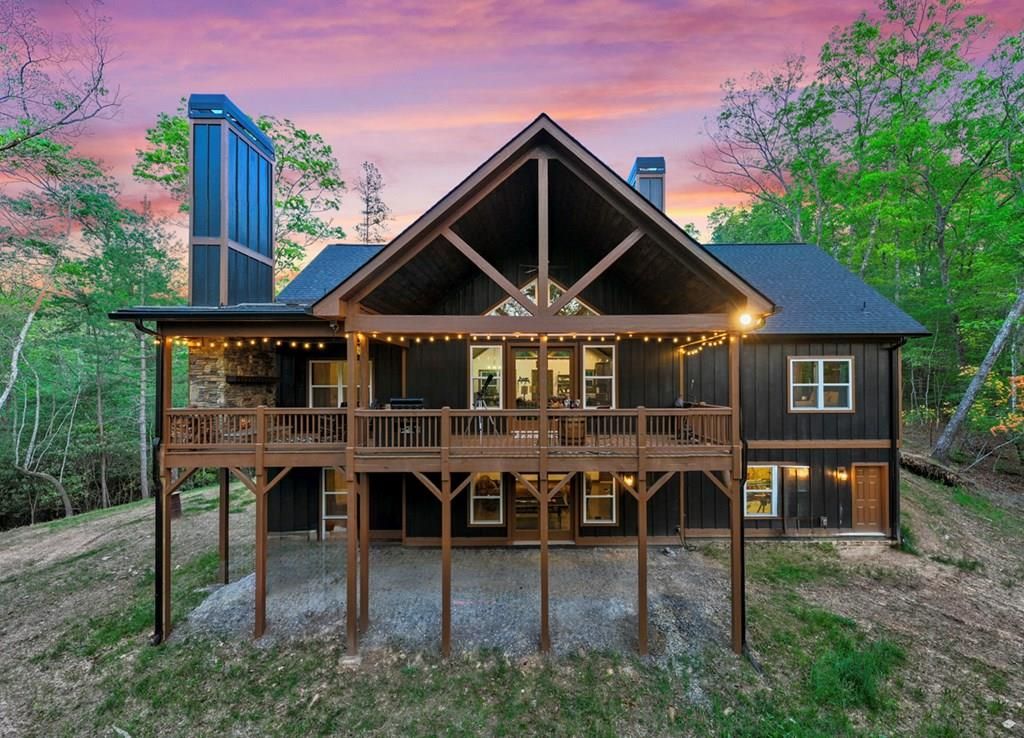 595 Arp Road, Mineral Bluff, GA 30559