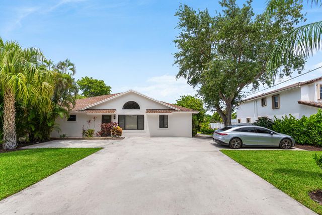 825 Dogwood Drive C, Delray Beach, FL 33483