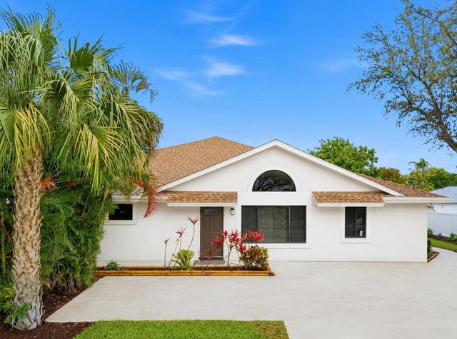 825 Dogwood Drive C, Delray Beach, FL 33483