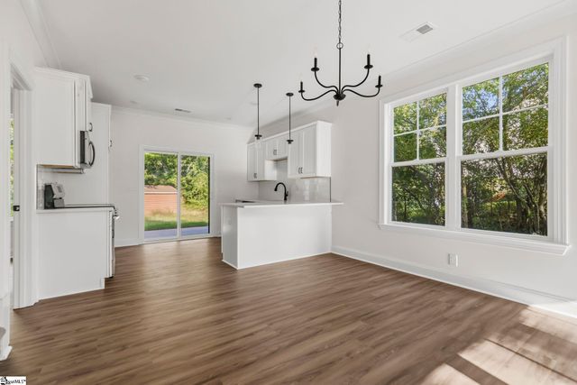 10 N Azalea Street, Liberty, SC 29657