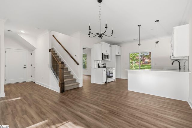 10 N Azalea Street, Liberty, SC 29657