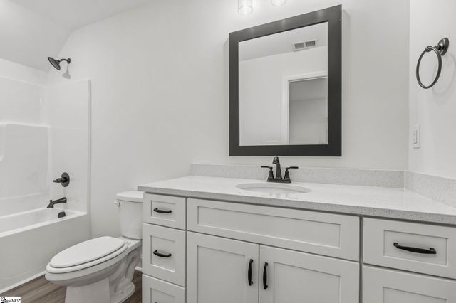 10 N Azalea Street, Liberty, SC 29657