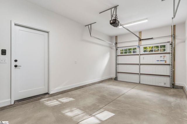 10 N Azalea Street, Liberty, SC 29657