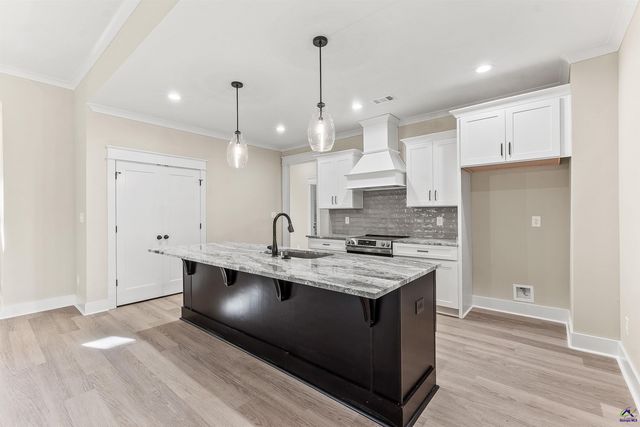 600 Bristleleaf Path, Kathleen, GA 31047