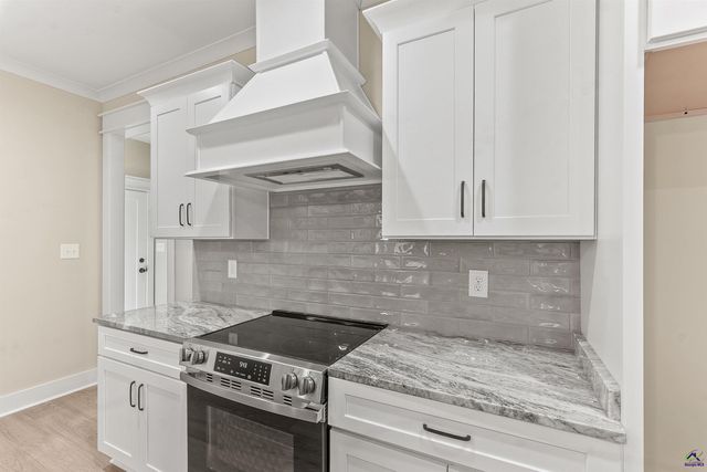 600 Bristleleaf Path, Kathleen, GA 31047