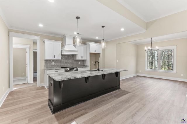 600 Bristleleaf Path, Kathleen, GA 31047