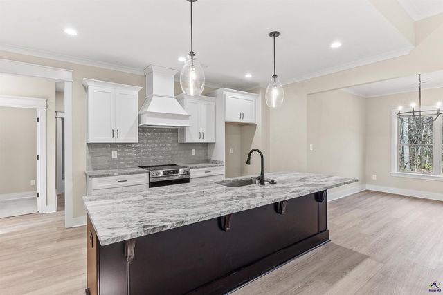 600 Bristleleaf Path, Kathleen, GA 31047