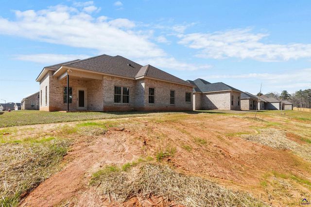 600 Bristleleaf Path, Kathleen, GA 31047