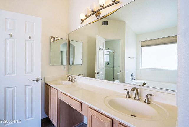 4381 E CAMPO BELLO Drive, Phoenix, AZ 85032