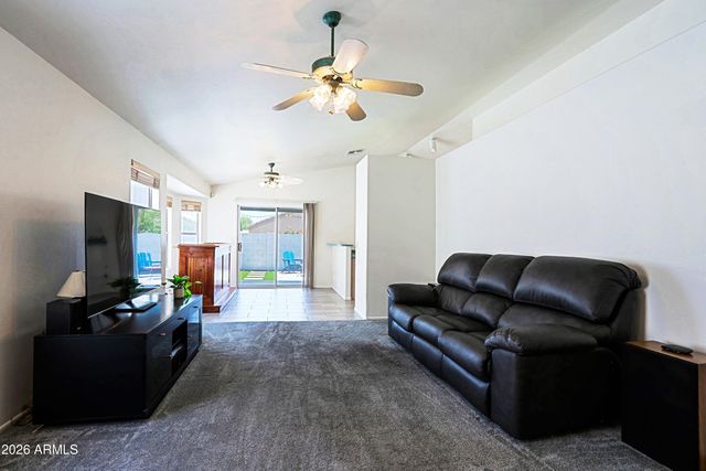4381 E CAMPO BELLO Drive, Phoenix, AZ 85032