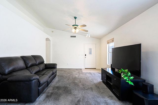 4381 E CAMPO BELLO Drive, Phoenix, AZ 85032
