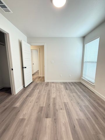 2501 Kenwood Avenue, Lubbock, TX 79407