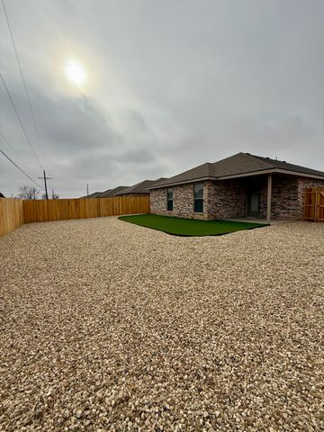 2501 Kenwood Avenue, Lubbock, TX 79407