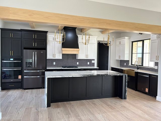 9811 E County Rd 108, Midland, TX 79706