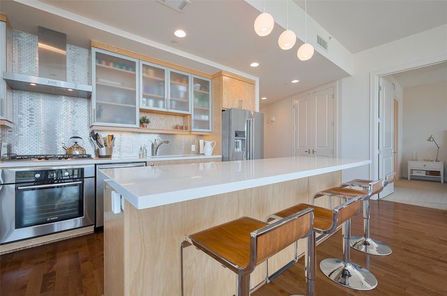 2207 Bancroft Street 604, Houston, TX 77027