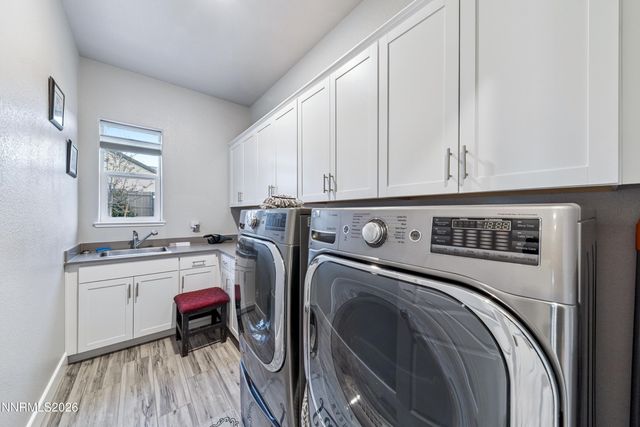 1213 Crawford Crk Court, Reno, NV 89521