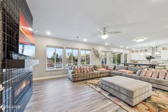 1213 Crawford Crk Court, Reno, NV 89521