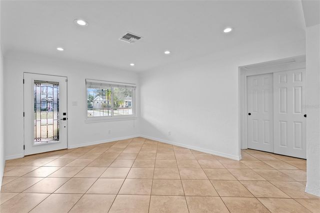 761 42ND AVENUE N, St Petersburg, FL 33703