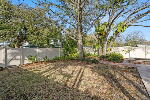 761 42ND AVENUE N, St Petersburg, FL 33703