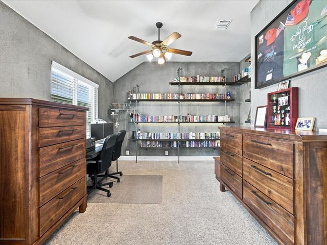 1101 Broken Wheel Trail, Aubrey, TX 76227