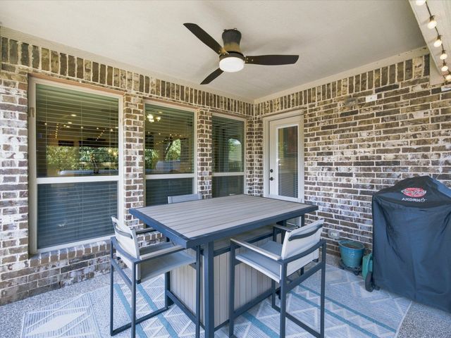 1101 Broken Wheel Trail, Aubrey, TX 76227