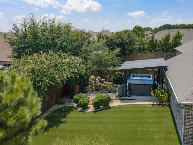 1101 Broken Wheel Trail, Aubrey, TX 76227