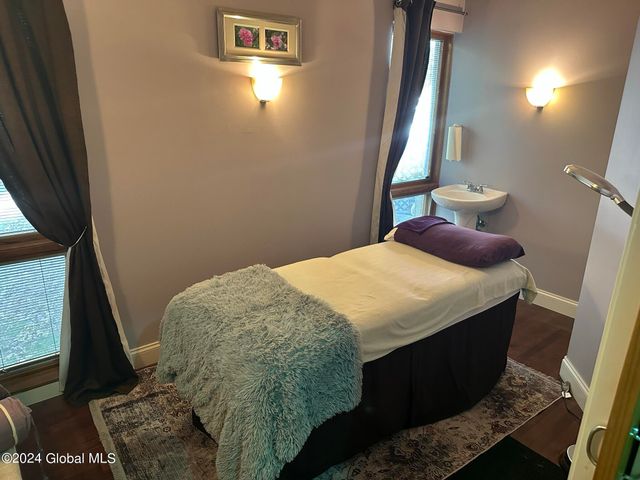 2093 Western Avenue, Guilderland, NY 12084