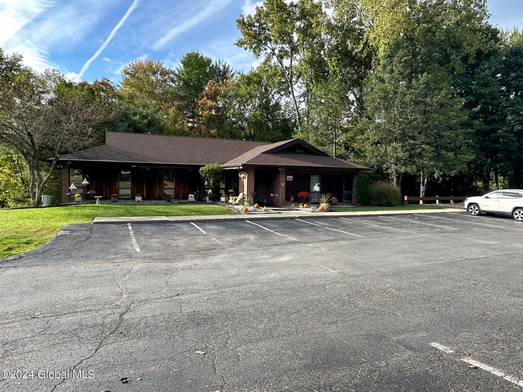 2093 Western Avenue, Guilderland, NY 12084