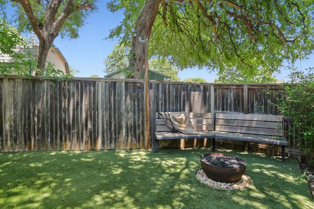 4008 Valley View RD A, Austin, TX 78704