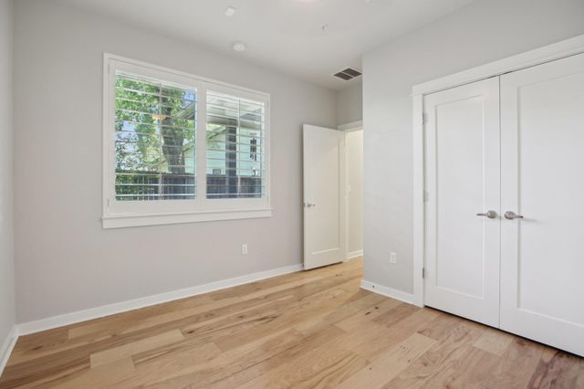 4008 Valley View RD A, Austin, TX 78704