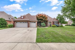 5503 44th Street, Rogers, AR 72758