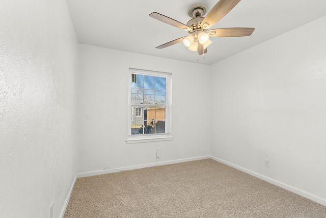 1905 E Pecan Ave, Midland, TX 79705