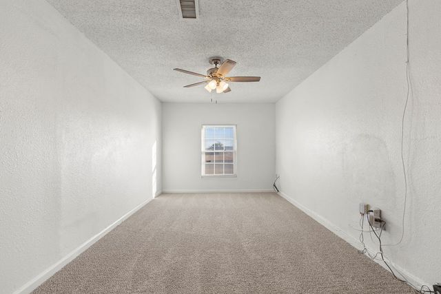 1905 E Pecan Ave, Midland, TX 79705