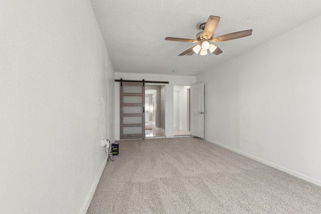 1905 E Pecan Ave, Midland, TX 79705