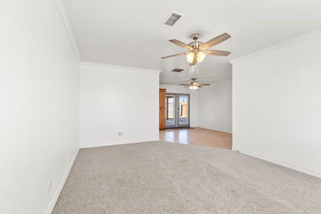 1905 E Pecan Ave, Midland, TX 79705