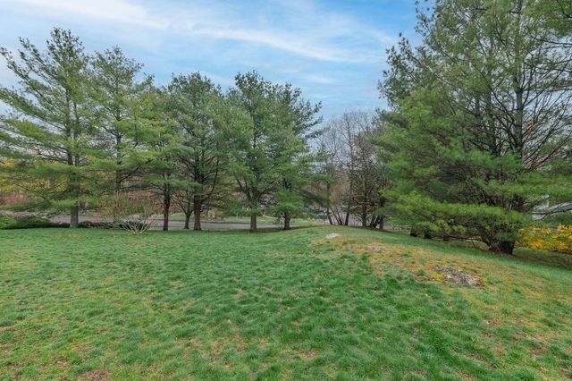 403 Tuckers Ln 403, Hingham, MA 02043