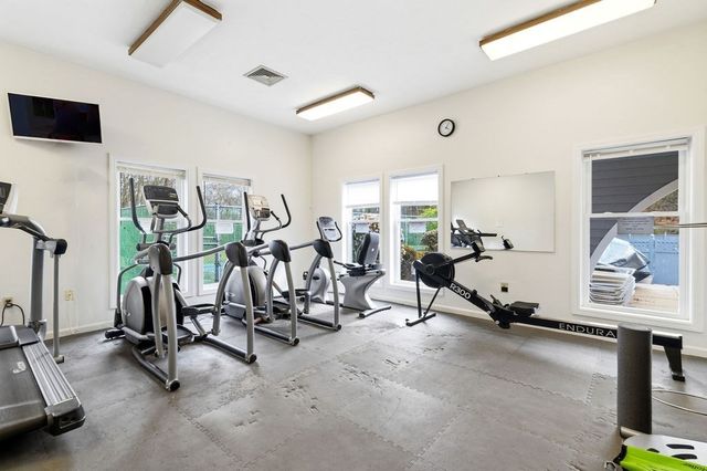 403 Tuckers Ln 403, Hingham, MA 02043