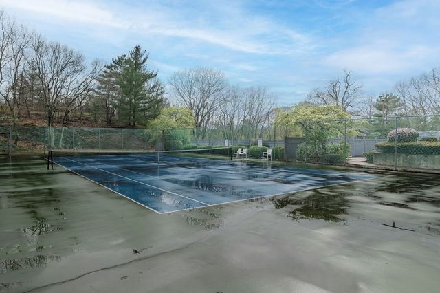 403 Tuckers Ln 403, Hingham, MA 02043