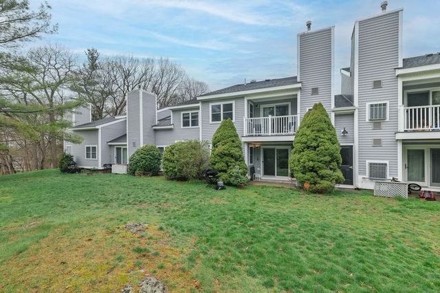 403 Tuckers Ln 403, Hingham, MA 02043