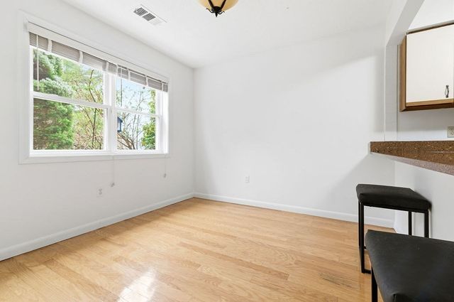 403 Tuckers Ln 403, Hingham, MA 02043