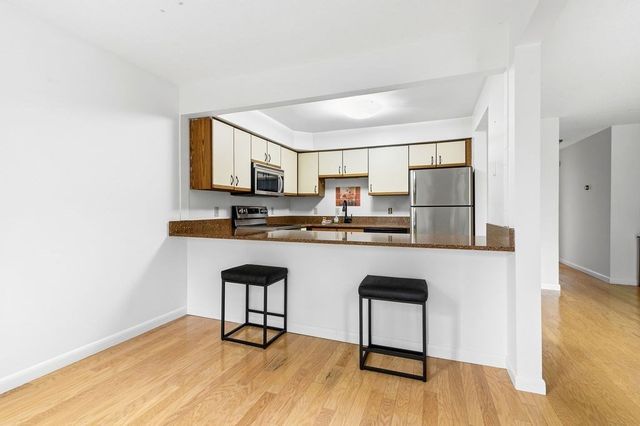 403 Tuckers Ln 403, Hingham, MA 02043