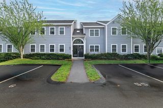 403 Tuckers Ln 403, Hingham, MA 02043