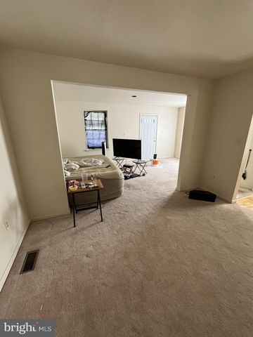 3718 4TH ST SE, Washington, DC 20032