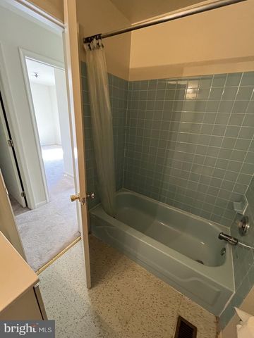 3718 4TH ST SE, Washington, DC 20032