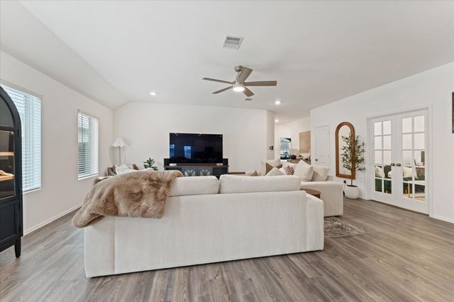 11251 Stirton Drive, Tomball, TX 77375