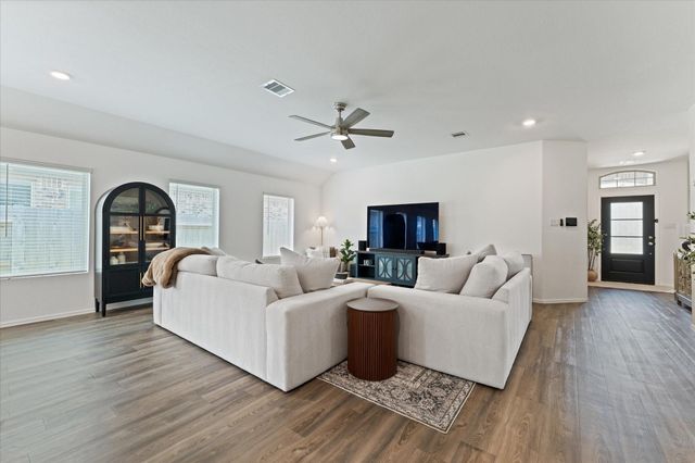 11251 Stirton Drive, Tomball, TX 77375