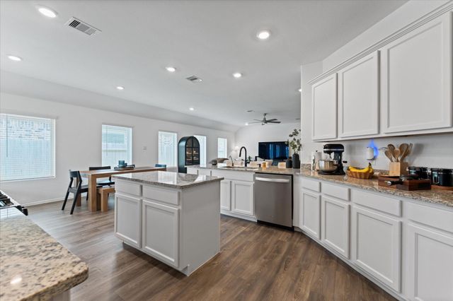 11251 Stirton Drive, Tomball, TX 77375